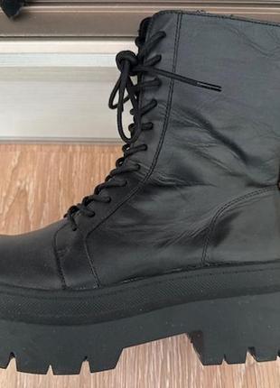 Чоботи жіночі шкіряні pull&bear