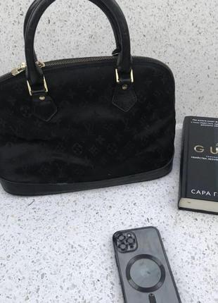 Сумка альма louis vuitton little alma handbag black monogram satin оригінал код є