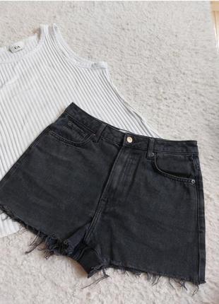 Джинсовые шорты