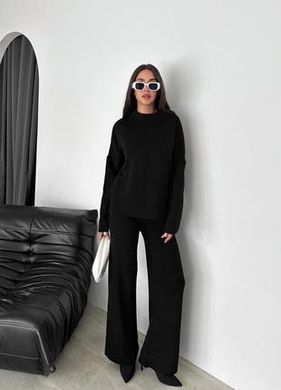 Костюм жіночий з брюками