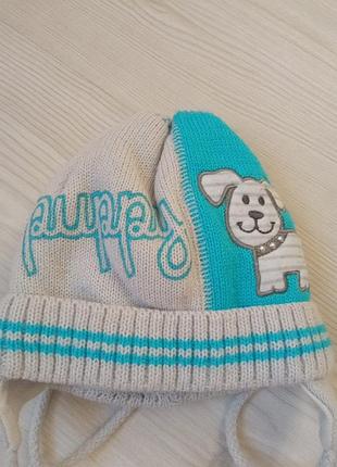 Тепленькая шапочка для мальчика.на хб подкладке.