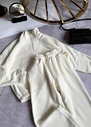 Теплый спортивный костюм