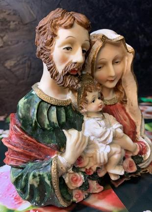 Он, йосис и мария, святая семья