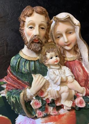 Он, йосис и мария, святая семья