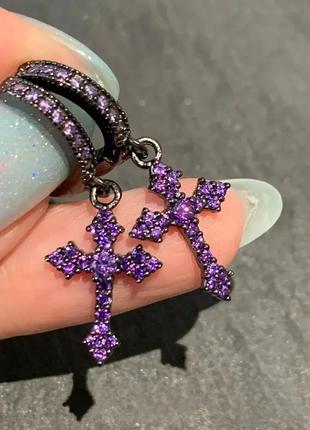 Серьги black purple crosses