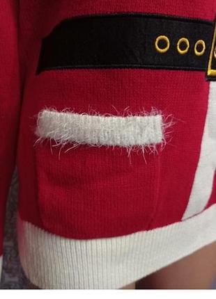 Свитер с капюшоном красного цвета. 8