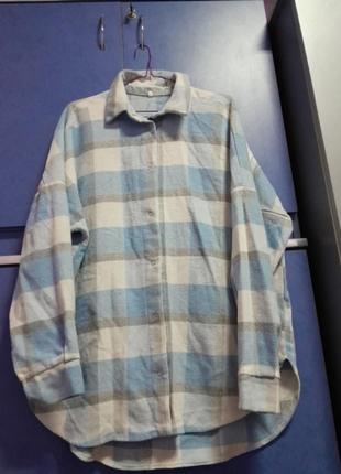 Тепла сорочка у велику клітку