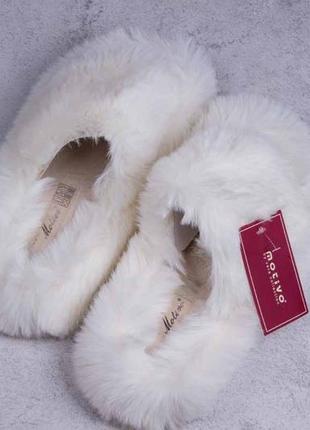 Білі пухнасті капці, хутряні домашні тапки