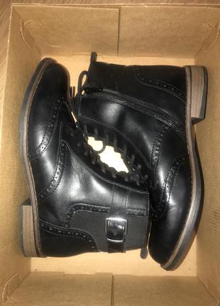 Кожаные сапожки на 39 размер демиссизона.