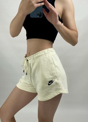 Nike шортики спортивні