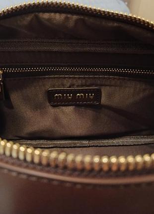 Коричнева сумочка miu miu9 фото
