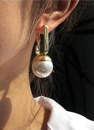 Серьги с большими белыми жемчужинами