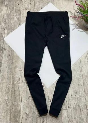 Спортивные штаны nike