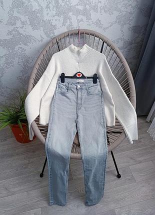 Серые джинсы скинни zara