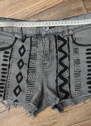 Шорты с этническим принтом