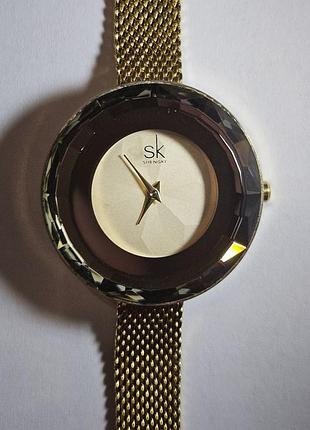 Годинник жіночій наручний