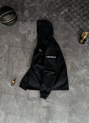 Мужская ветровка nike чёрная с капюшоном весенняя осенняя куртка найк из плащевки (b)
