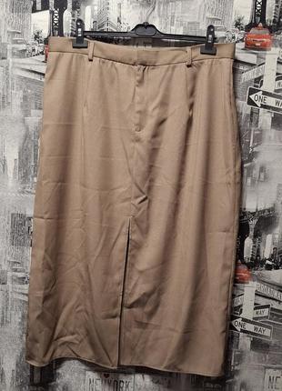 Юбка с разрезом новая