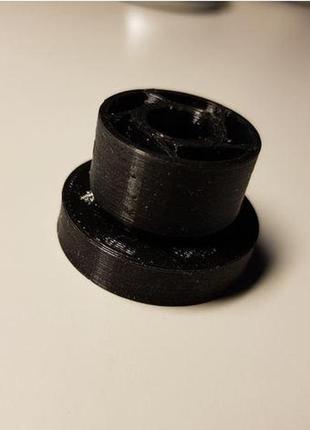 Втулка кріплення кожуха двигуна ford mondeo 2007