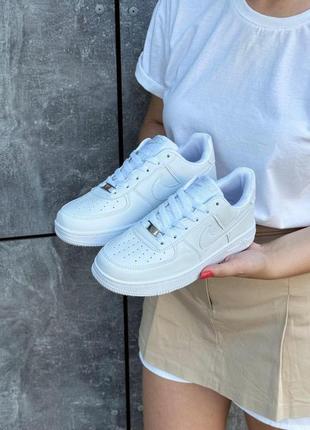 Женские кроссовки nike air force low кожаные белые найк аир форс весенние (b)2 фото