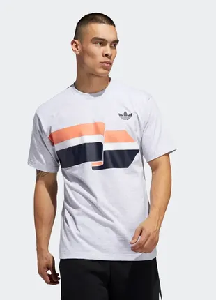 Футболка  adidas ripple tee light grey heather fm1532
