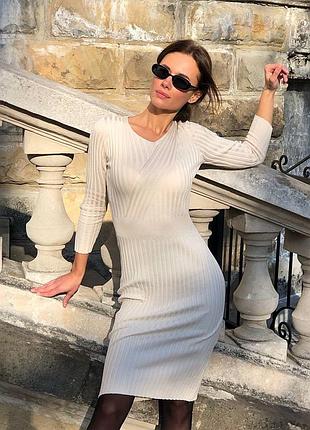 Распродажа трикотажное платье бежевое