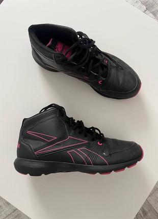 Кросівки термо зимові reebok 💙💙💙нові