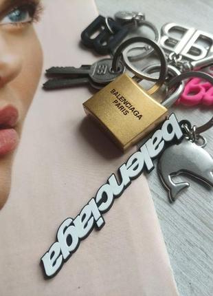 Брелок balenciaga