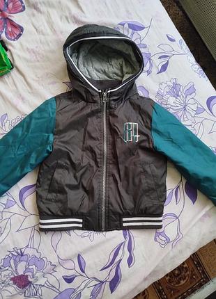 Курточка ветровка