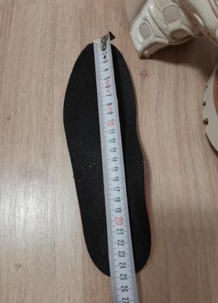 Ботинки женские 6