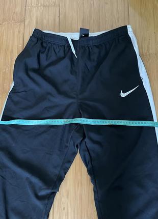 Спортивные штаны nike
