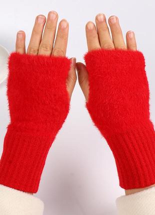 Митенки с мехом без пальцев красные one size