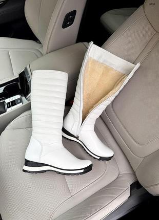 Шикарні шкіряні дутики на овчині