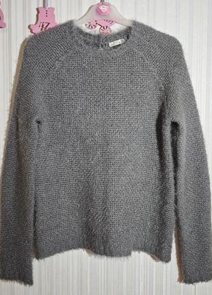 Сірий м'який пухнастий светр bershka р. м