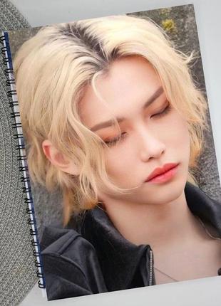 Блокнот фелікс stray kids lee felix