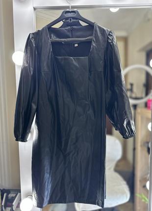 Платье женское из эко кожи