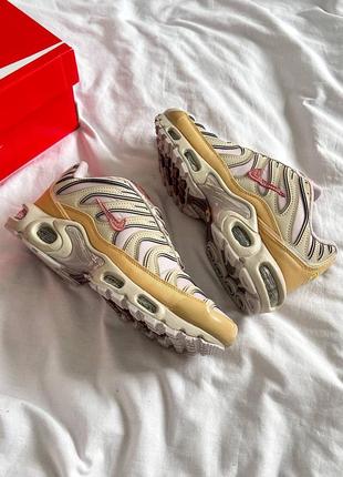 Жіночі кросівки nike air max tn gold pink "waterproof"