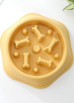 Миска медленного кормления для собак пластиковая желтая