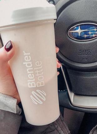 Шейкер спортивний blenderbottle original classic 28oz/820ml white5 фото