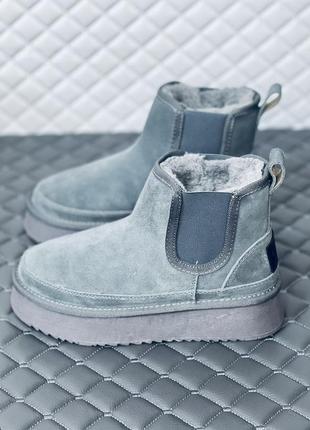 Замшеві сірі уги на платформі челсі жіночі ugg челсі замш зима сірі2 фото