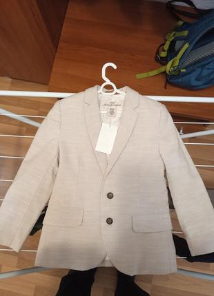 Пиджак детский р. 110, на 4-5 лет