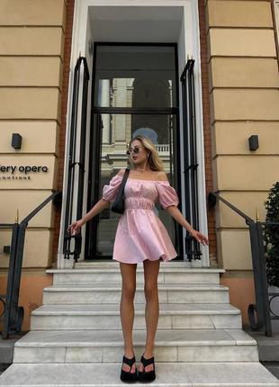 Жіноча сукня міні барбі якісна тканина та така красива посадка на талії розмір: 42-46, one size