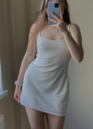 Коротка сукня