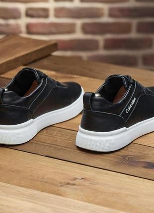 Стильные молодежные кожаные calvin klein кеды, мужские осенние кеды черные с белой...