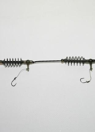 Кормушка оснащённая супер карась 30 гр крючок n8