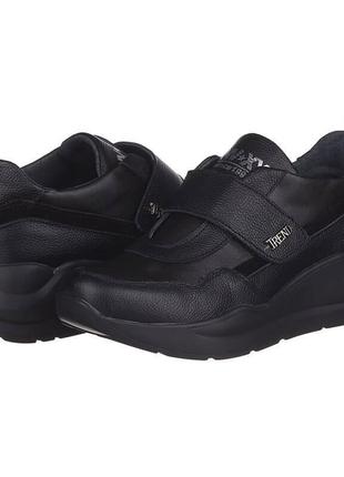 Женские черные кожаные кроссовки nika veroni 20016