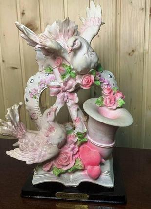 Статуетка закохані голуби, символ кохання