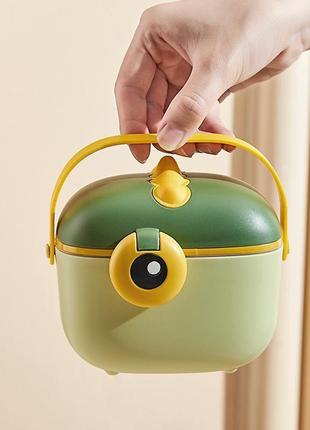 Контейнер для зберігання дитячої сухої суміші 800 мл з мірною ложечкою динозавр світло зелений