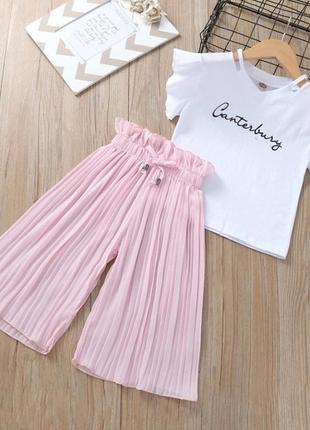 Легкий літній костюм для дівчинки