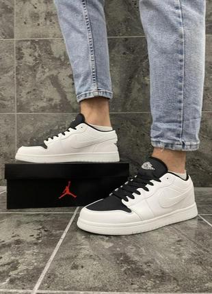 Кросівки nike air jordan 30cm 1 low, білі з чорним носком4 фото